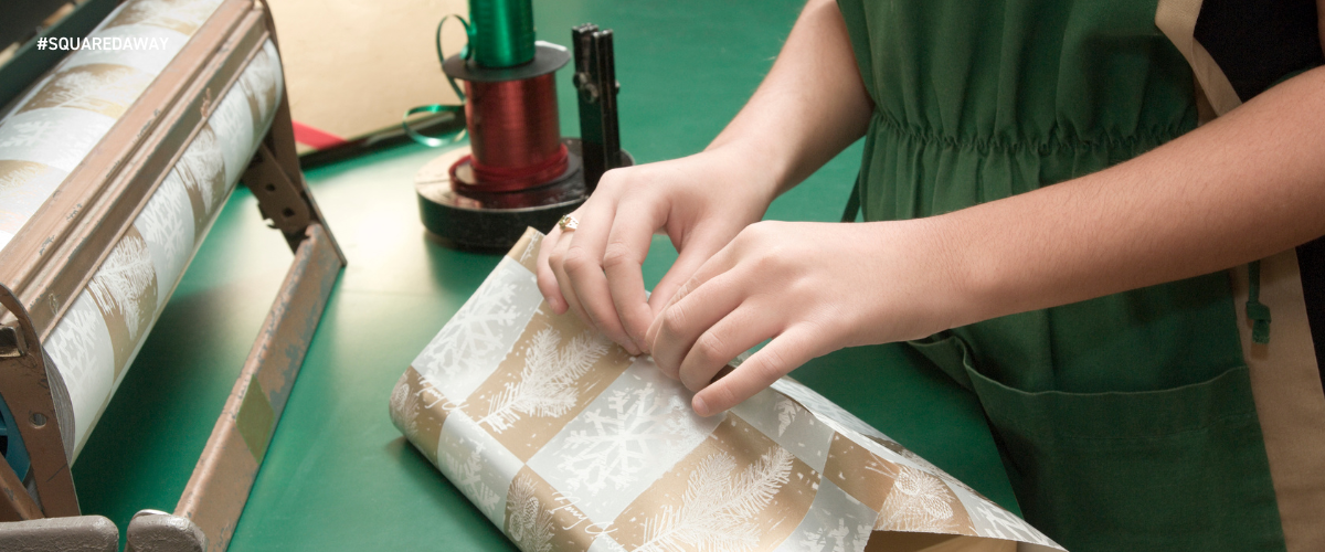 Gift Wrap Station 2025